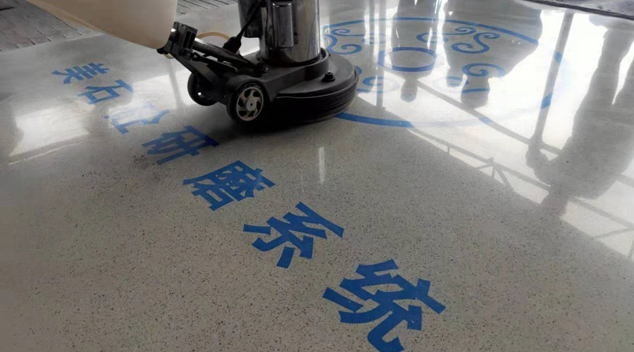 新型無機(jī)磨石拋光后的鏡面效果
